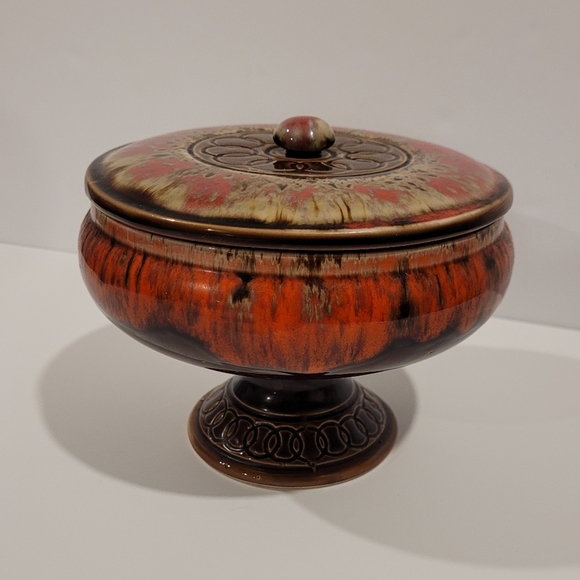 VINTAGE Japanese Footed Bowl with Lid - Picture 2 of 11